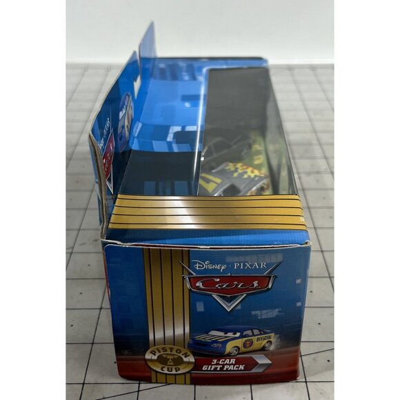 Disney / Pixar CARS Movie Exclusive 1:55 Diecast Piston Cup Nights 3 Car Set NIB - Picture 6 of 10